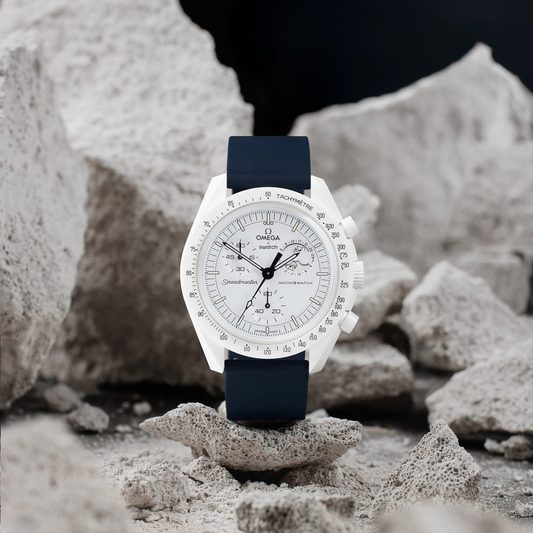 Quick Release Custom Fit Silicone Watch Band - Midnight Blue – lifestyle photo
