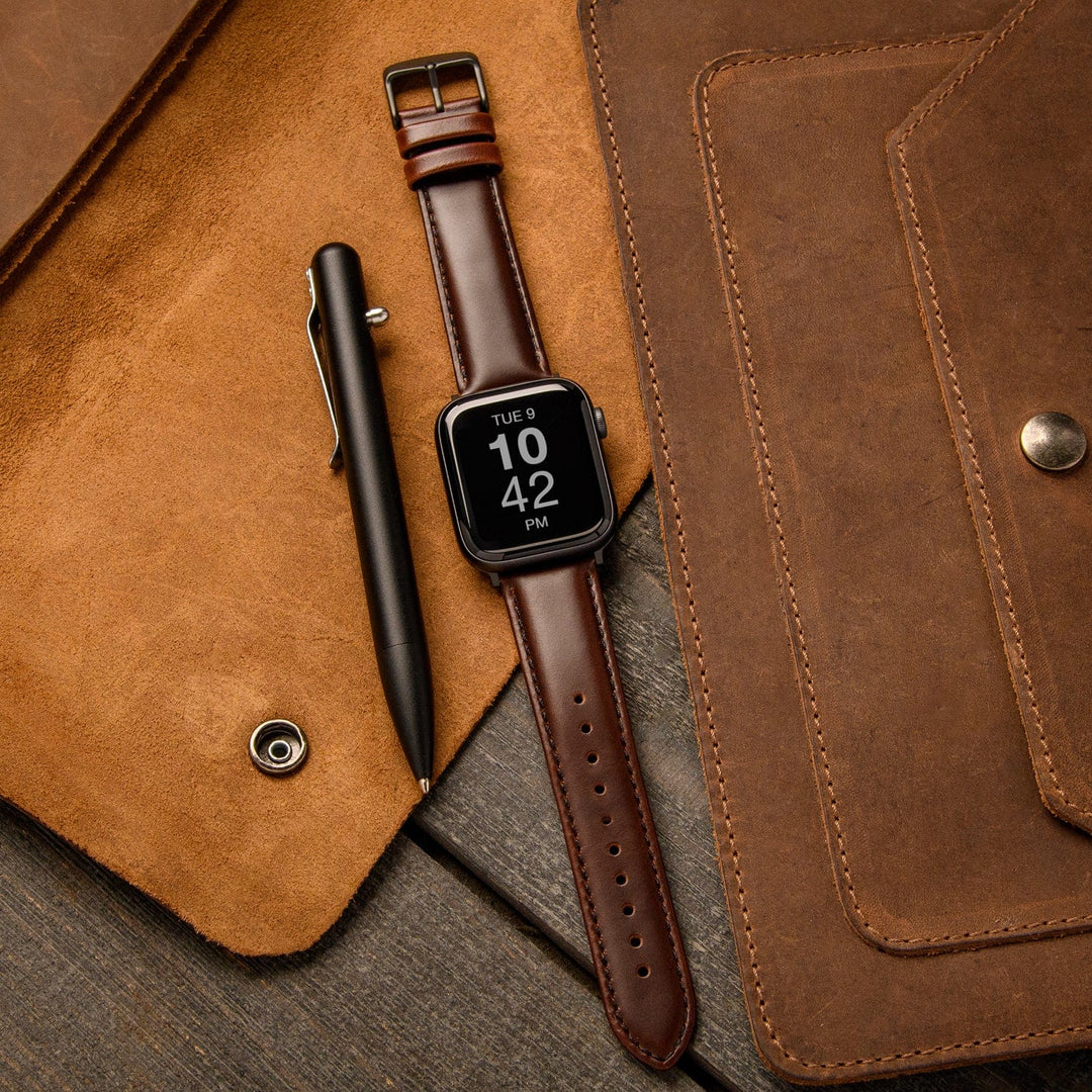 Apple Watch Leather Watch Band - Dark Chestnut/Matched/Space Gray – lifestyle photo