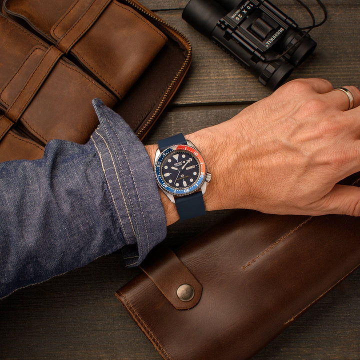 Quick Release Custom Fit Silicone Watch Band - Midnight Blue – lifestyle photo